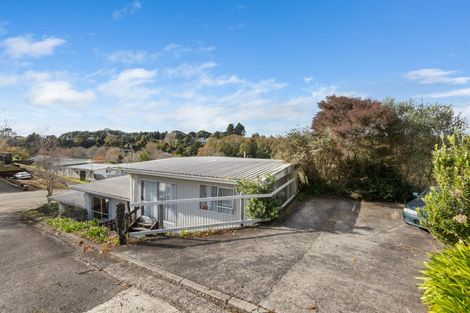 Photo of property in 7 Fairview Place, Westown, New Plymouth, 4310