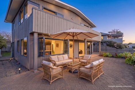 Photo of property in 106 Corokia Place, Matarangi, Whitianga, 3592