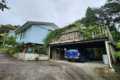 Photo of property in 126 Laingholm Drive, Laingholm, Auckland, 0604