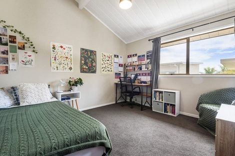 Photo of property in 22 Surville Place, Mairangi Bay, Auckland, 0630