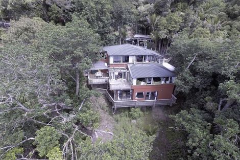 Photo of property in 40 Tanekaha Road, Titirangi, Auckland, 0604