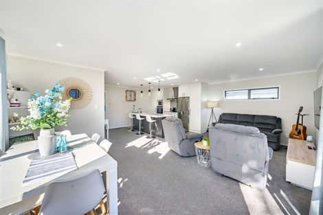 Photo of property in 16 Pattullo Crescent, Wallaceville, Upper Hutt, 5018