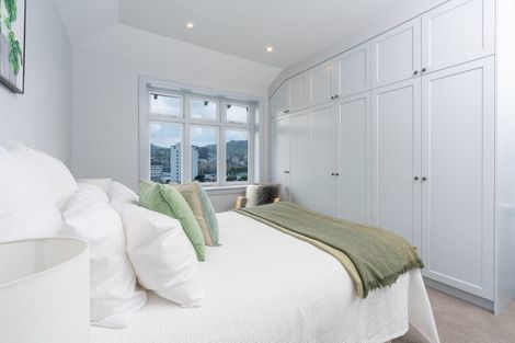 Photo of property in Hamilton Flats, 1/9 Hawker Street, Mount Victoria, Wellington, 6011