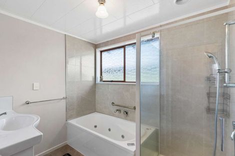 Photo of property in 53 Hinau Street, Castlecliff, Whanganui, 4501