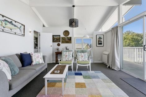 Photo of property in 5 Winston Street, Acacia Bay, Taupo, 3330