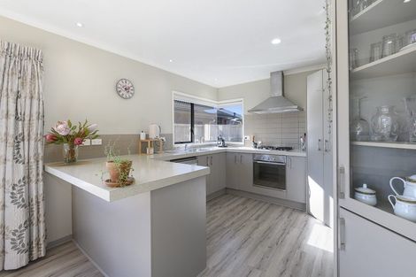 Photo of property in 3 Gina Way, Welcome Bay, Tauranga, 3112