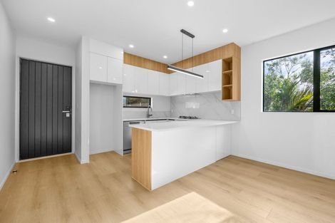 Photo of property in 370e Main Road, Huapai, Kumeu, 0810