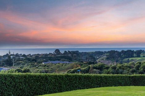 Photo of property in 1 Ekuarangi Place, Kaitake, New Plymouth, 4374