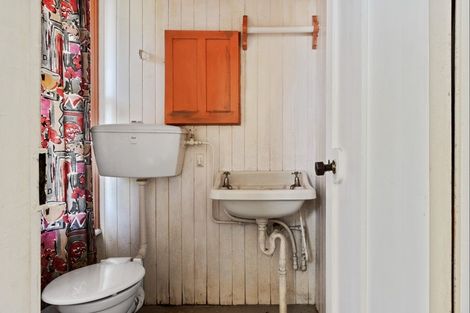 Photo of property in 9 Hukarere Road, Bluff Hill, Napier, 4110