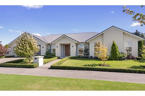 Photo of property in 33 Euphrasie Drive, Aidanfield, Christchurch, 8025