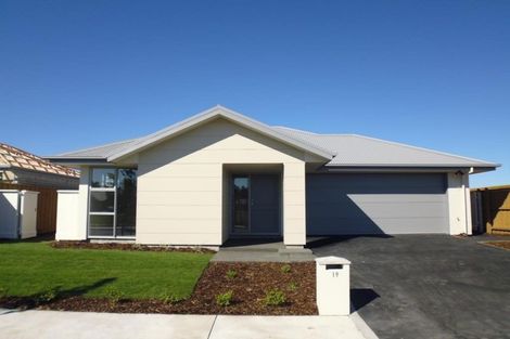 Photo of property in 19 Faringdon Boulevard, Rolleston, 7615