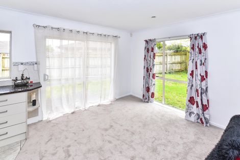 Photo of property in 96c Palmers Road, Clendon Park, Auckland, 2103