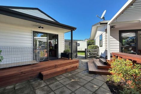 Photo of property in 1/11 Gibbs Place, Kinloch, Taupo, 3377
