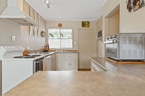 Photo of property in 4a Bata Place, Pomare, Rotorua, 3015