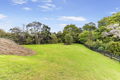 Photo of property in 104 Foster Road, Kumeu, 0891