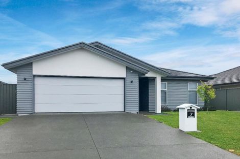 Photo of property in 7 Manganui Place, Te Awa, Napier, 4110