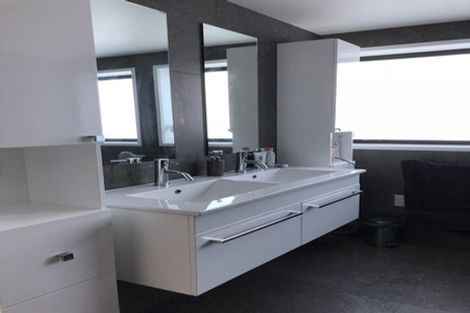 Photo of property in 36a Wicklam Lane, Greenhithe, Auckland, 0632