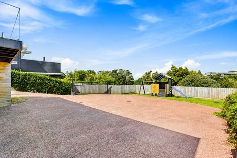 Photo of property in 89 Hebron Road, Waiake, Auckland, 0630