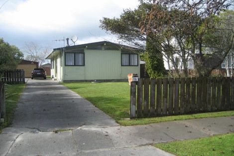 Photo of property in 16 Motuoapa Place, Kelvin Grove, Palmerston North, 4414