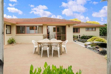 Photo of property in 24 Sunny Crescent, Huapai, Kumeu, 0810