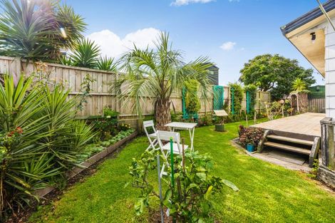 Photo of property in 52a Cosgrave Road, Papakura, 2110