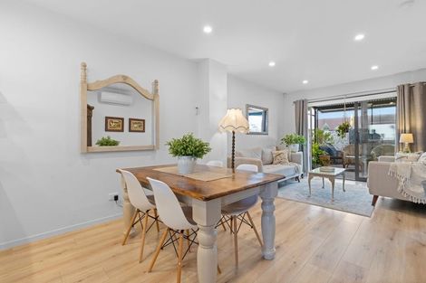 Photo of property in 19 Kaha Road, Takanini, 2110