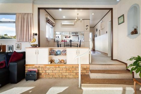 Photo of property in 16 Carisbrooke Street, Katikati, 3129