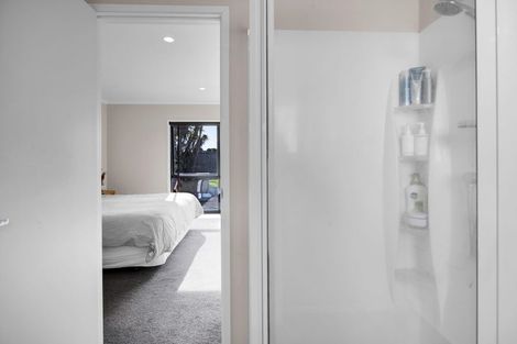 Photo of property in 4 James Drive, Bell Block, New Plymouth, 4312