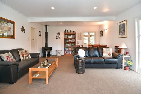 Photo of property in 462 Paremoremo Road, Paremoremo, Auckland, 0632