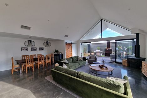 Photo of property in 118 Cameron Street, Ashburton, 7700