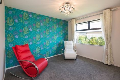 Photo of property in 15 Whitnall Street, Halswell, Christchurch, 8025