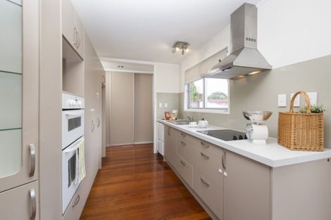 Photo of property in 29 Casuarina Road, Half Moon Bay, Auckland, 2012