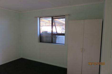 Photo of property in 2/328 East Coast Road, Sunnynook, Auckland, 0632