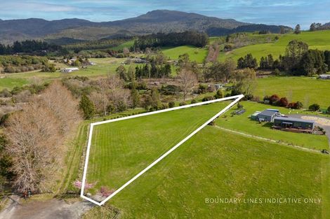 Photo of property in 70 Parerohi Grove, Kuratau, Turangi, 3381