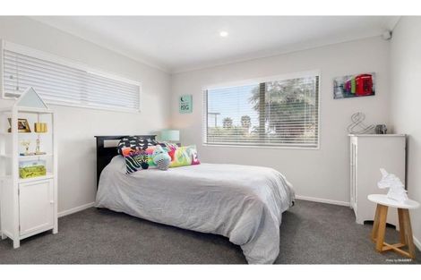 Photo of property in 17 Willis Avenue, Pukekohe, 2120