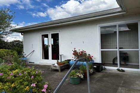 Photo of property in 16 George Street, Dannevirke, 4930