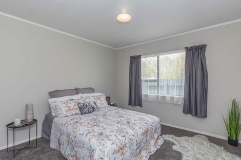 Photo of property in 96a Mako Mako Road, Levin, 5510