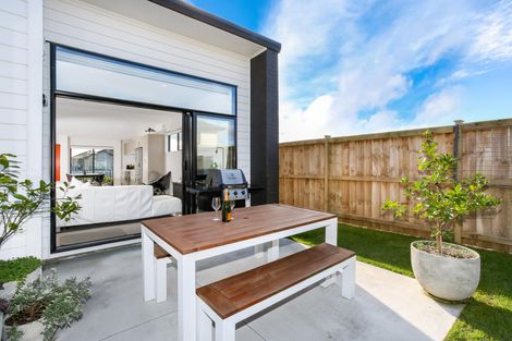 Photo of property in 12 Park Chester Road, Pukekohe, 2120