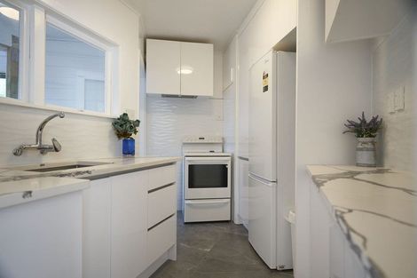 Photo of property in 32 Kirkbride Road, Mangere Bridge, Auckland, 2022