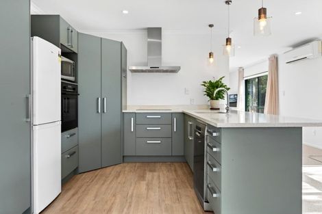 Photo of property in 50 Frederick Street, Carterton, 5713