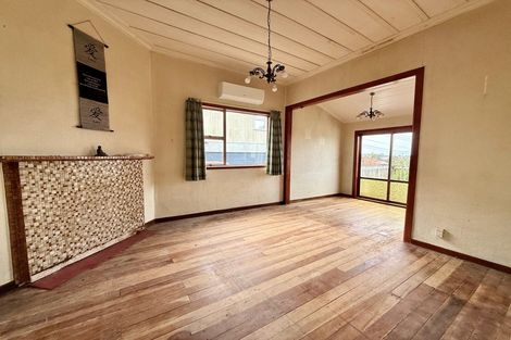 Photo of property in 137 Birkenhead Avenue, Birkenhead, Auckland, 0626