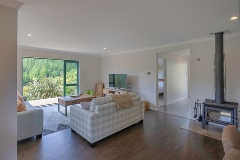 Photo of property in 396 Mangaone South Road, Reikorangi, Waikanae, 5391