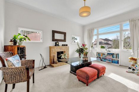 Photo of property in 1/45 Northboro Road, Belmont, Auckland, 0622