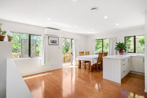 Photo of property in 39a Evelyn Road, Cockle Bay, Auckland, 2014