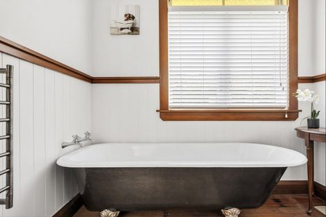 Photo of property in 72 Thornton Road, Cambridge, 3434