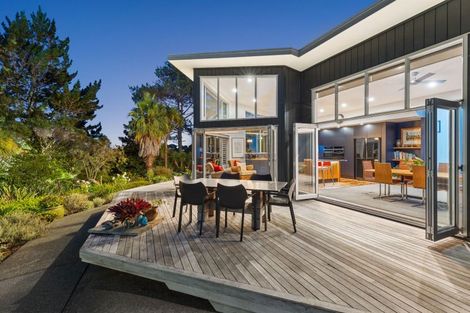 Photo of property in 84a Scott Road, Stanmore Bay, Whangaparaoa, 0932