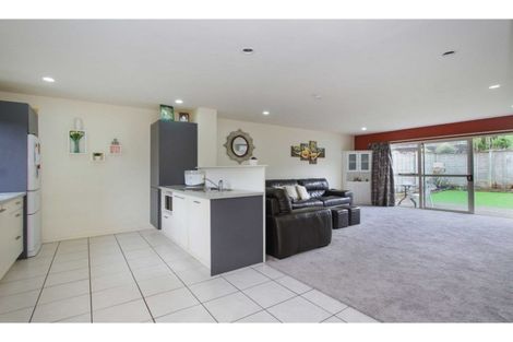 Photo of property in 1/206 Manuka Road, Bayview, Auckland, 0629