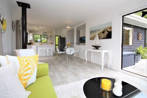 Photo of property in 986 Sandspit Road, Sandspit, Warkworth, 0982