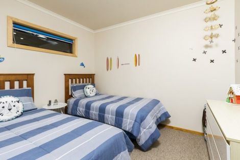 Photo of property in 6 Kaimiko Place, Okiwi Bay, 7193