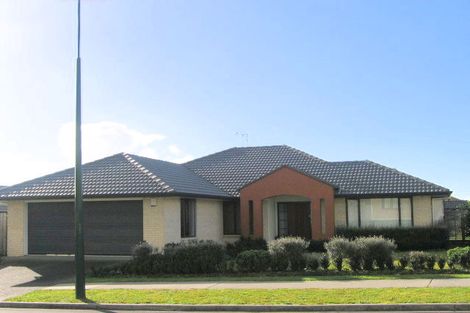 Photo of property in 8 Corrofin Drive, East Tamaki, Auckland, 2013